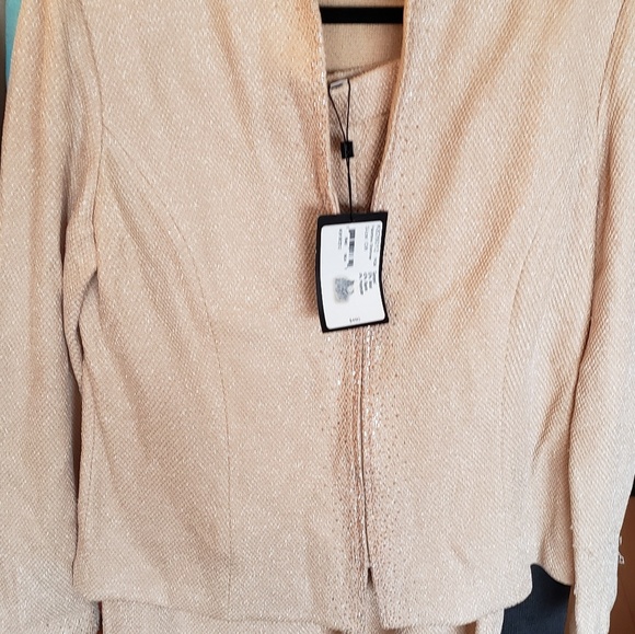 St. John Knits - Picture 2 of 4